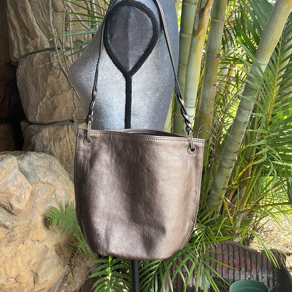 EUC Brighton Pewter Pebbled Leather Flower Embossed Tote Bag style E707481 - Picture 7 of 12